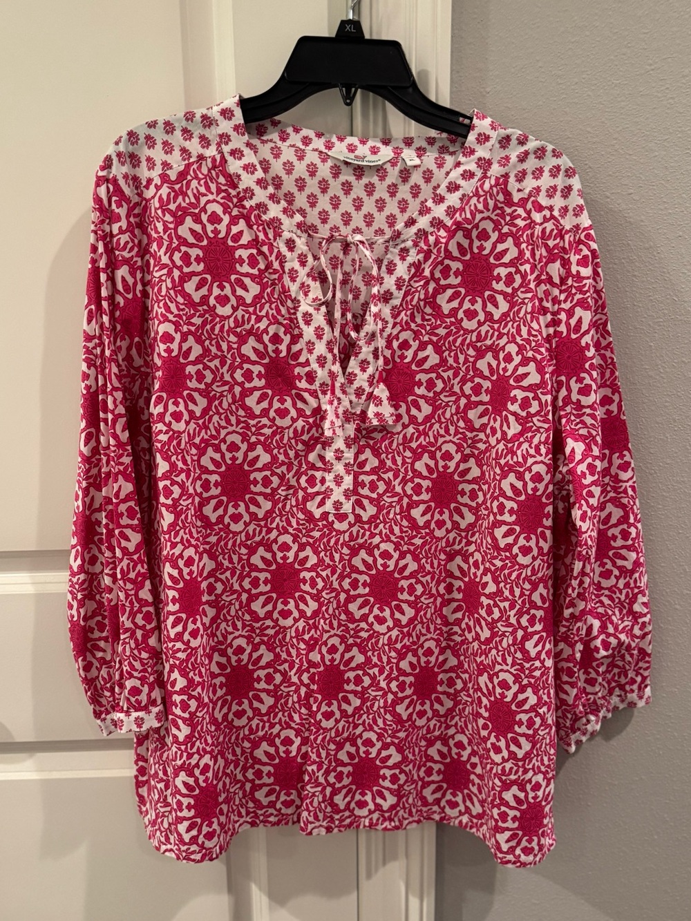 New Vineyard Vines Pink Patterned Blouse